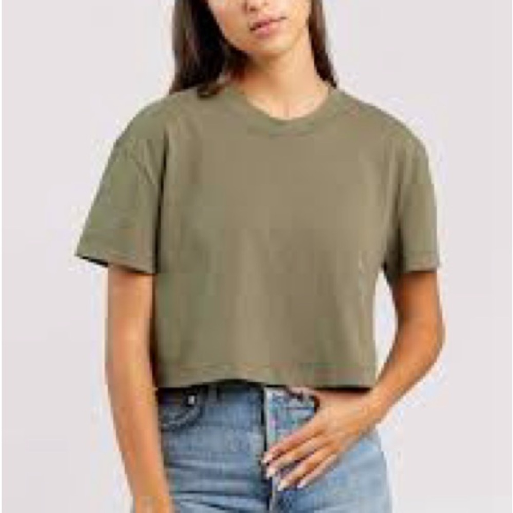 nuuds Olive Short Sleeve Everyday Crop Tee M